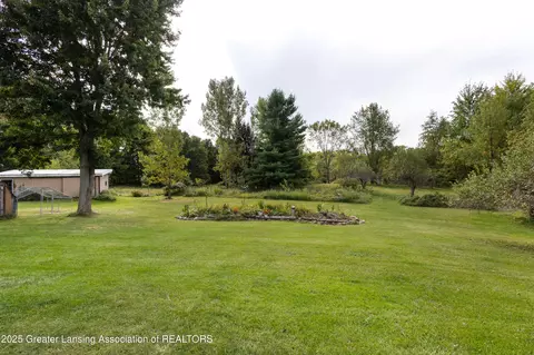 Exterior - 5324 E Pratt Rd, Saint Johns, MI 48879 photo 3 of 17