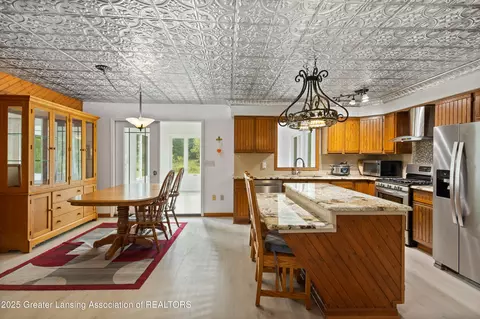 Kitchen - 5324 E Pratt Rd, Saint Johns, MI 48879 photo 1 of 5