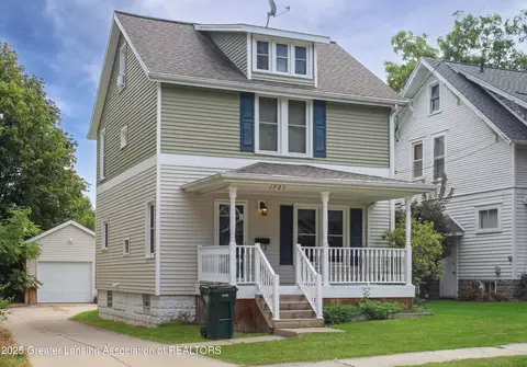 1725 Donora St, Lansing, MI 48910