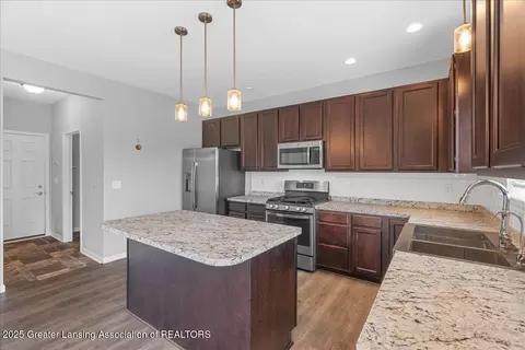 Kitchen - 4535 Harper Rd, Holt, MI 48842 photo 4 of 4