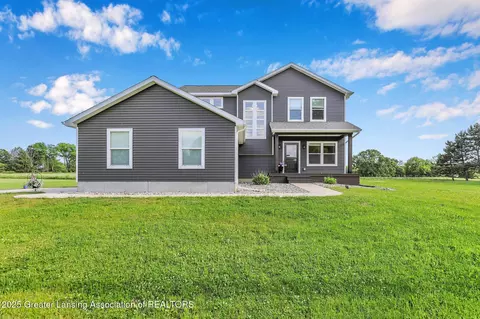 4535 Harper Rd, Holt, MI 48842