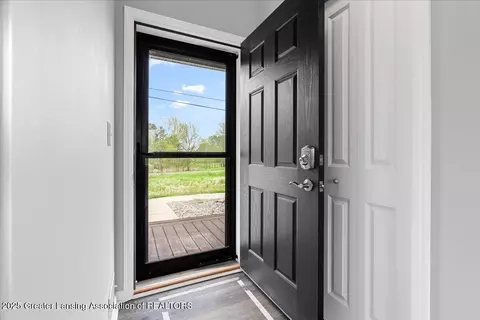 Entry Way - 4535 Harper Rd, Holt, MI 48842 photo 1 of 9