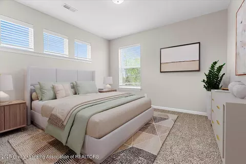 Bedroom - 4535 Harper Rd, Holt, MI 48842 photo 4 of 4