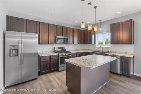 Kitchen - 4535 Harper Rd, Holt, MI 48842 photo 2 of 4
