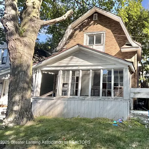 515 Jason Ct, Lansing, MI 48910