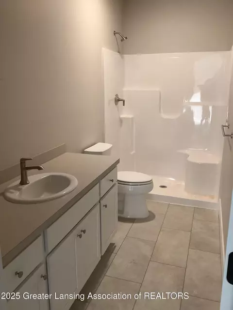 Bath - 11625 Murano Dr #63, Dewitt, MI 48820 photo 2 of 3