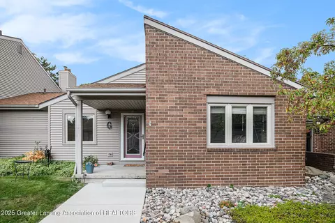 916 Montevideo Dr #G, Lansing, MI 48917
