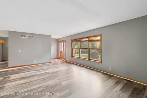 6039 W Beard Rd, Perry, MI 48872 photo 12