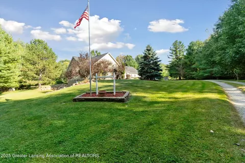 6039 W Beard Rd, Perry, MI 48872 photo 2
