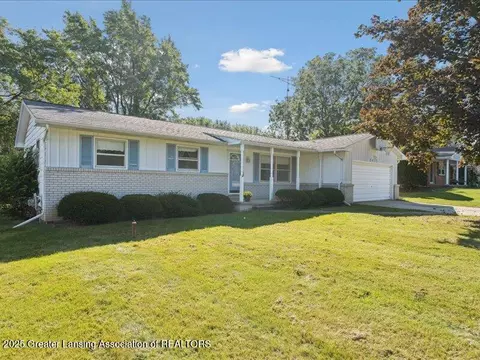 5417 S Genesee Rd, Grand Blanc, MI 48439