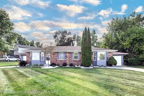 361-365 N Dibble Ave, Lansing, MI 48917