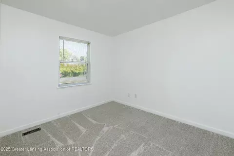 Bedroom - 361-365 N Dibble Ave, Lansing, MI 48917 photo 4 of 9