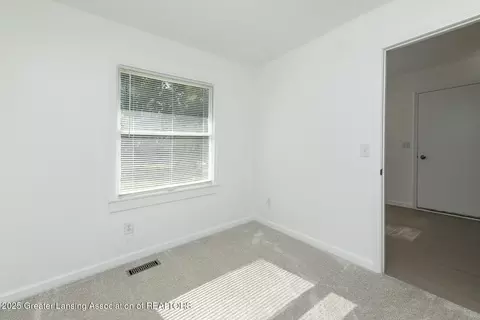 Bedroom - 361-365 N Dibble Ave, Lansing, MI 48917 photo 6 of 9