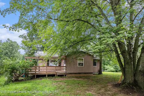 1901 Catholic Church Rd, Stockbridge, MI 49285