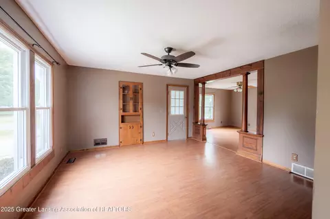 Living - 243 Jackson St, Sunfield, MI 48890 photo 2 of 8