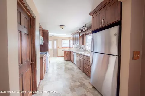 Entry Way - 243 Jackson St, Sunfield, MI 48890 photo 7 of 13