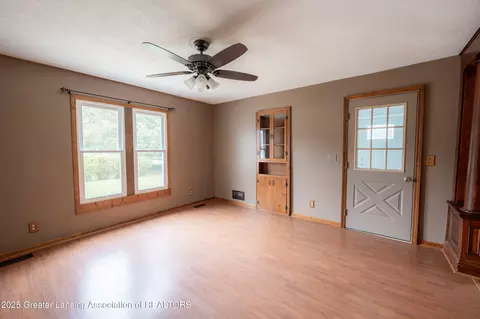 Living - 243 Jackson St, Sunfield, MI 48890 photo 3 of 8