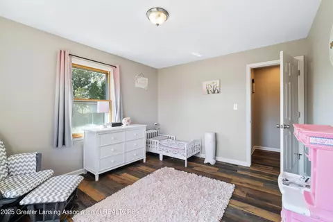 Bedroom - 5101 Bennett Rd, Jackson, MI 49201 photo 5 of 7