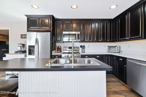 Kitchen - 5101 Bennett Rd, Jackson, MI 49201 photo 3 of 3