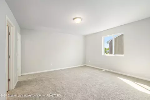2968 Moccasin Dr, Dewitt, MI 48820 photo 7