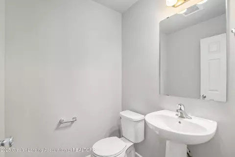 2968 Moccasin Dr, Dewitt, MI 48820 photo 5