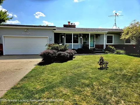10345 Lafayette Ln, Dimondale, MI 48821