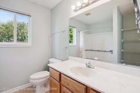 13717 Remington Dr, Bath, MI 48808 photo 19