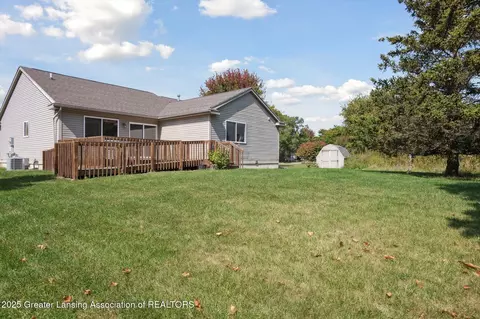 13717 Remington Dr, Bath, MI 48808 photo 37