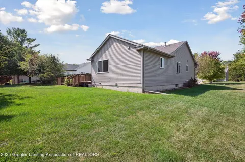 13717 Remington Dr, Bath, MI 48808 photo 38