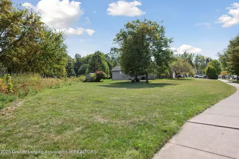 13717 Remington Dr, Bath, MI 48808 photo 41
