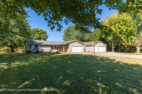 13815 9 Mile Rd, Battle Creek, MI 49014