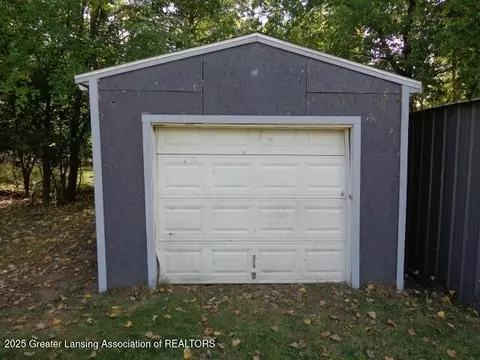 3205 Aurelius Rd, Lansing, MI 48910 photo 39