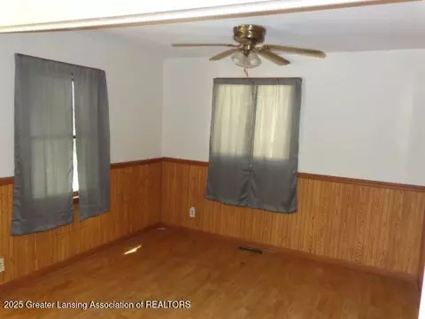 3205 Aurelius Rd, Lansing, MI 48910 photo 11