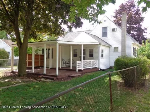 3205 Aurelius Rd, Lansing, MI 48910 photo 27