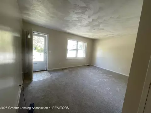Living - 5922 Pheasant Ave, Lansing, MI 48911 photo 1 of 1