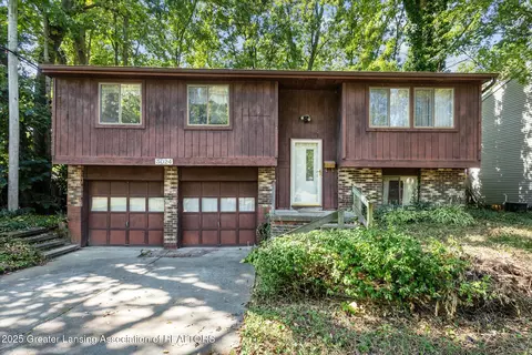 3024 Norwich Rd, Lansing, MI 48911