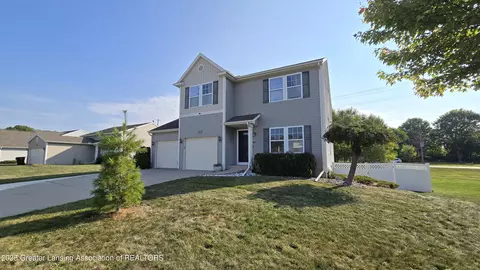 1626 Sangria Ln, Lansing, MI 48917