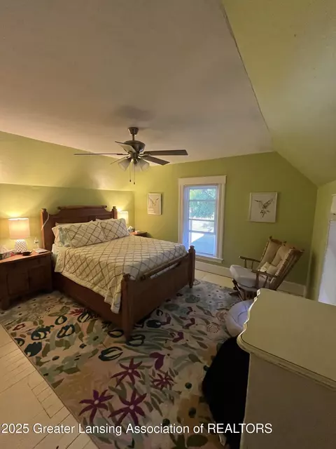 Bedroom - 219 N Sycamore St, Marshall, MI 49068 photo 5 of 5