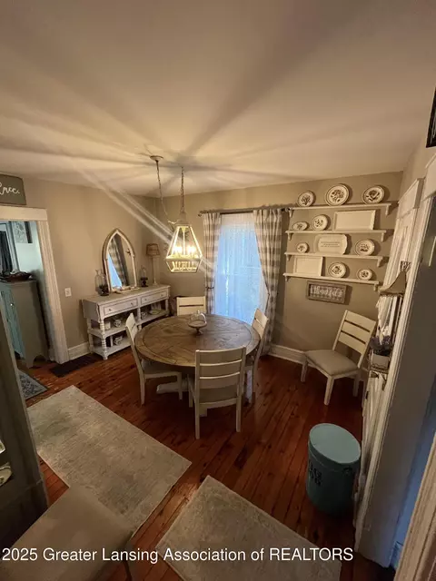 Dining - 219 N Sycamore St, Marshall, MI 49068 photo 2 of 2