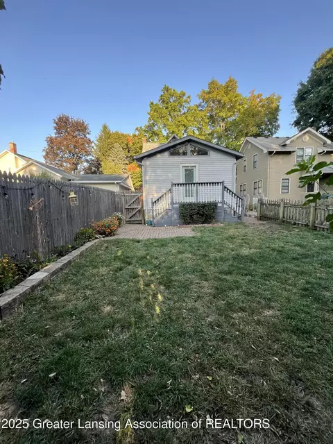 Exterior - 219 N Sycamore St, Marshall, MI 49068 photo 6 of 10