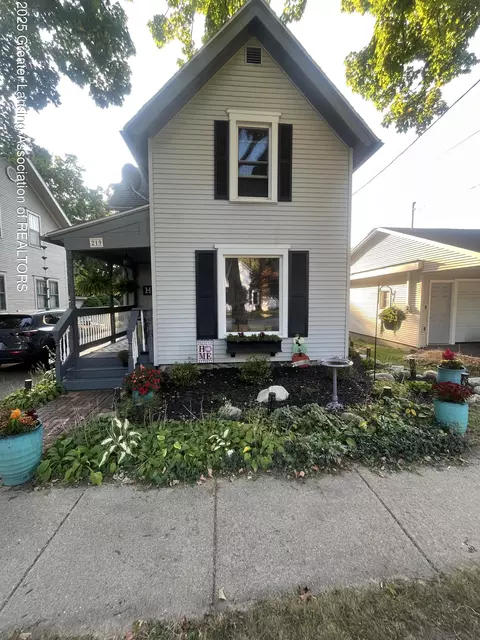 219 N Sycamore St, Marshall, MI 49068
