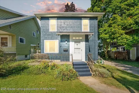 2406 Markley Pl, Lansing, MI 48910