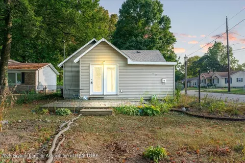 100 Fenton St, Lansing, MI 48910