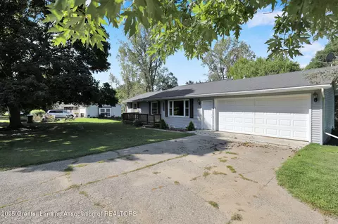 6535 Creyts Rd, Dimondale, MI 48821 photo 4