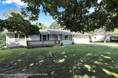 6535 Creyts Rd, Dimondale, MI 48821 photo 3
