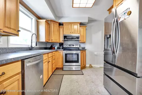 6535 Creyts Rd, Dimondale, MI 48821 photo 13