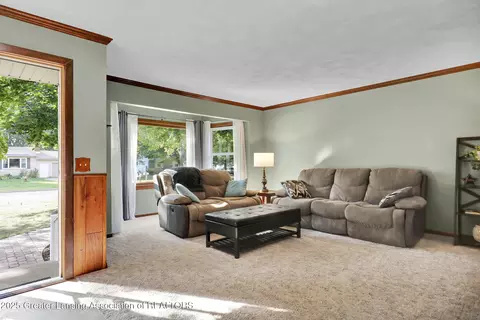 5576 Eugene Dr, Dimondale, MI 48821 photo 8