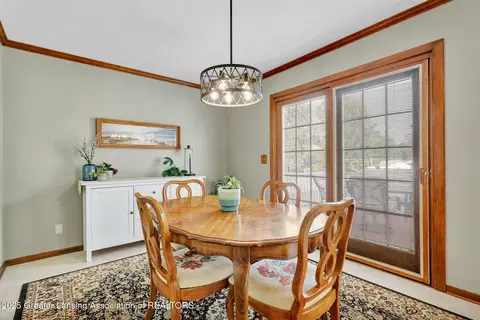 5576 Eugene Dr, Dimondale, MI 48821 photo 23