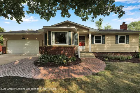 5576 Eugene Dr, Dimondale, MI 48821