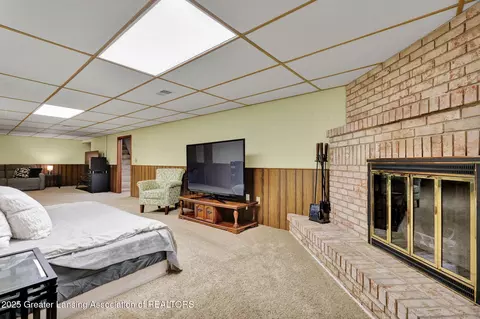 5576 Eugene Dr, Dimondale, MI 48821 photo 32